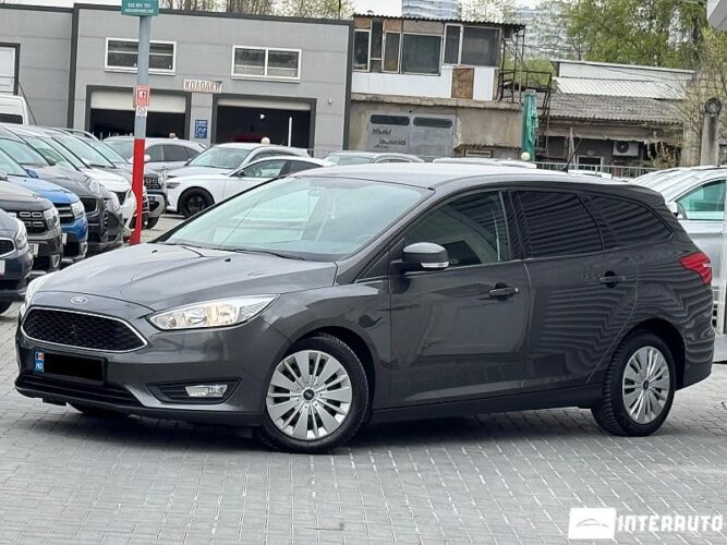 Ford Focus 29 interauto-car