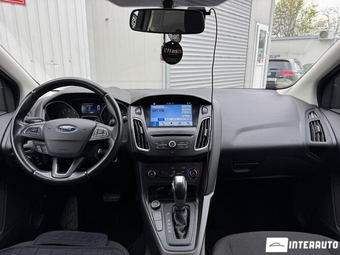 Ford Focus 35 interauto-car