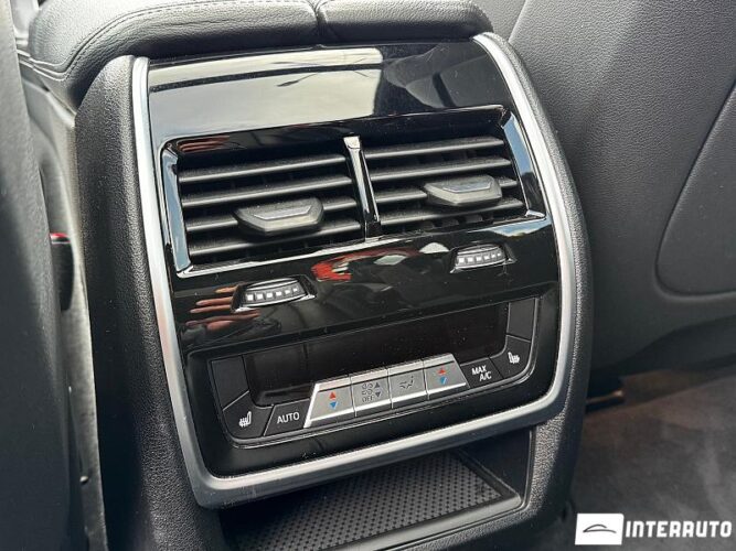 BMW X5 4.0D 52 interauto-car