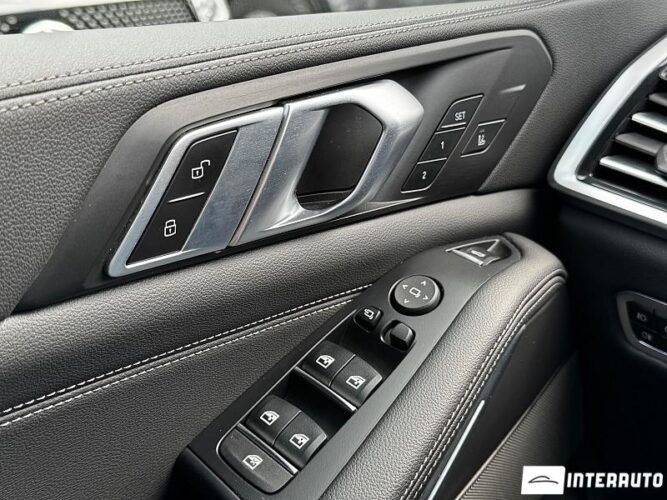 BMW X5 4.0D 53 interauto-car