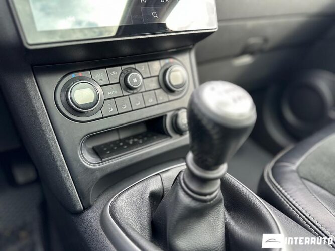 Nissan Qashqai 40 interauto-car