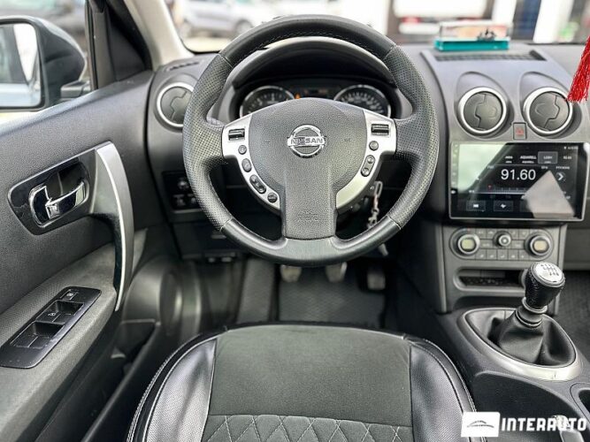 Nissan Qashqai 38 interauto-car