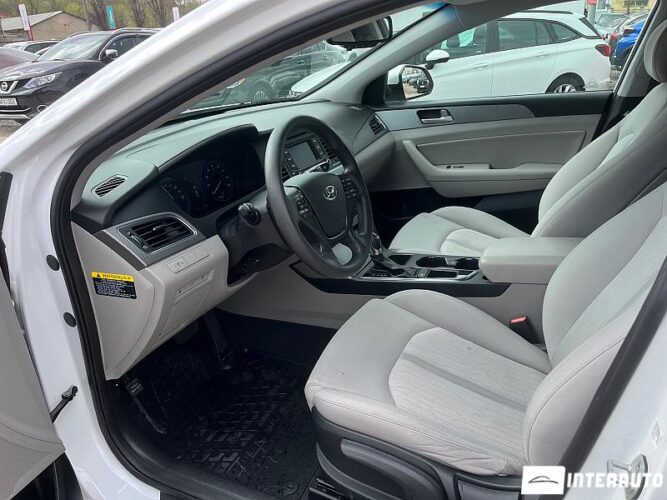 Hyundai Sonata 33 interauto-car
