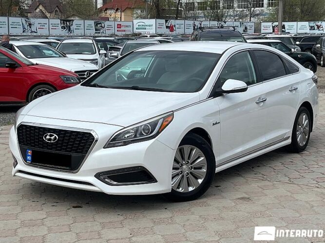 Hyundai Sonata 28 interauto-car