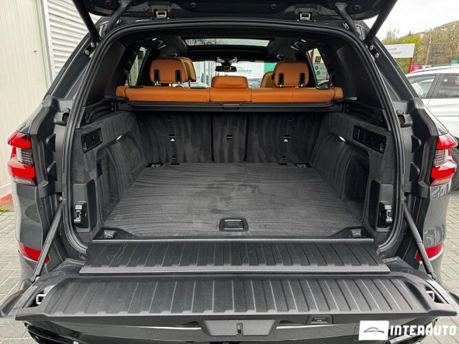 BMW X5 3.0D 56 interauto-car