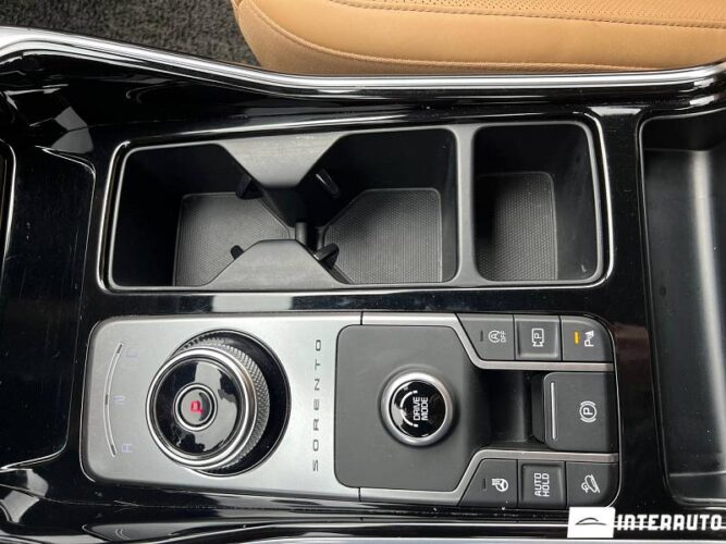 Kia Sorento 48 interauto-car