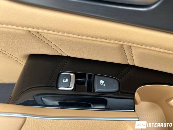 Kia Sorento 45 interauto-car