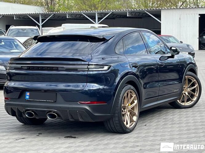 Porsche Cayenne Turbo GT Coupe 37 interauto-car