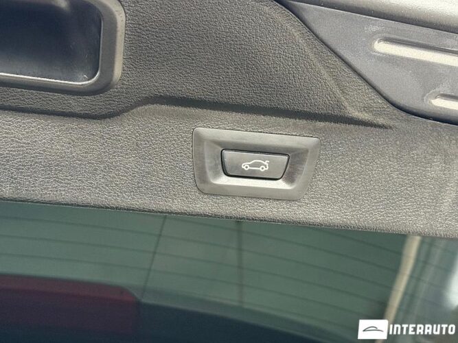 BMW X5 2.5D 49 interauto-car