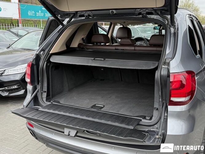 BMW X5 2.5D 45 interauto-car