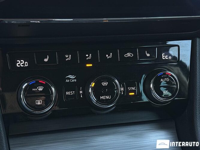 Skoda Superb 41 interauto-car