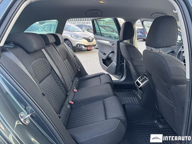 Skoda Superb 44 interauto-car
