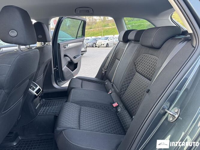 Skoda Superb 43 interauto-car