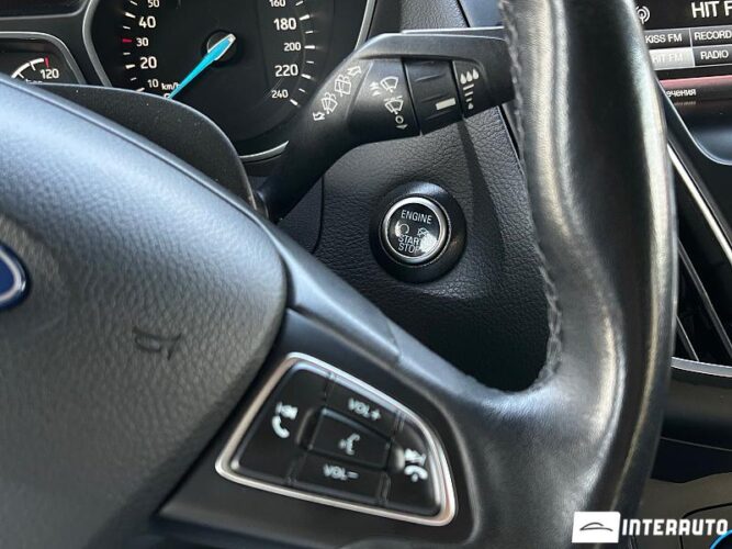 Ford Focus 40 interauto-car