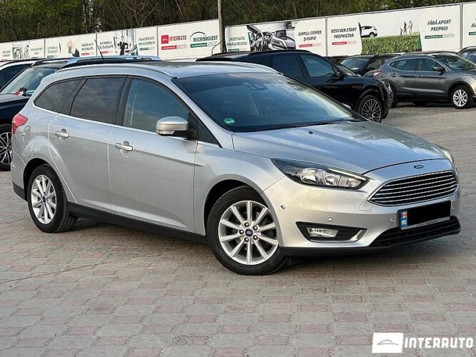 Ford Focus 34 interauto-car