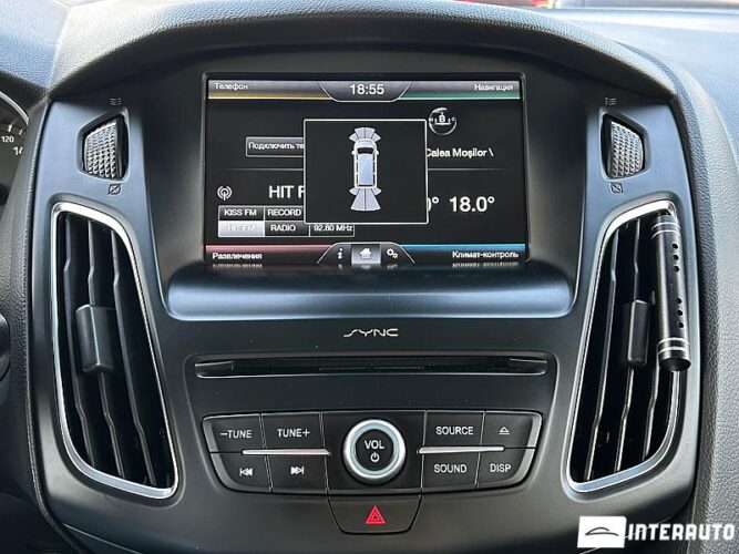 Ford Focus 43 interauto-car