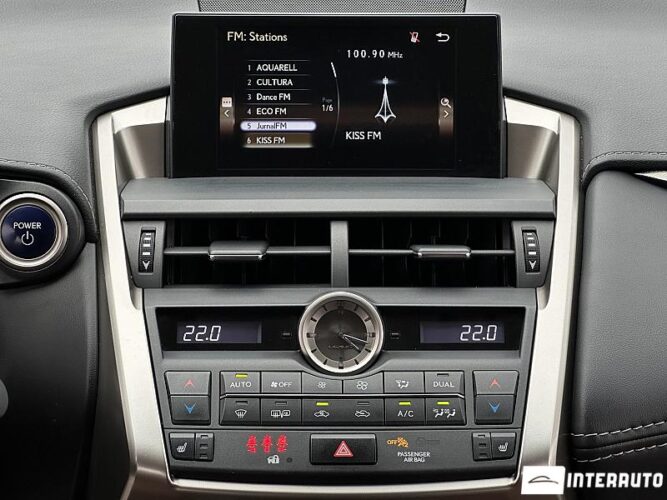 Lexus NX 300H 42 interauto-car