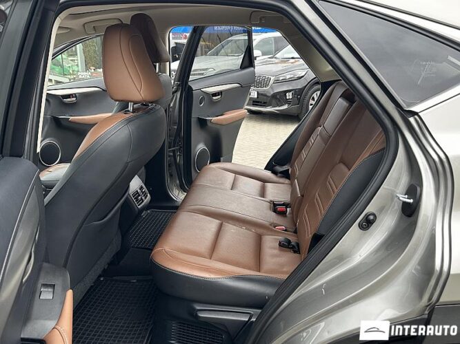 Lexus NX 300H 46 interauto-car