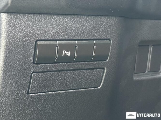 Lexus NX 300H 53 interauto-car