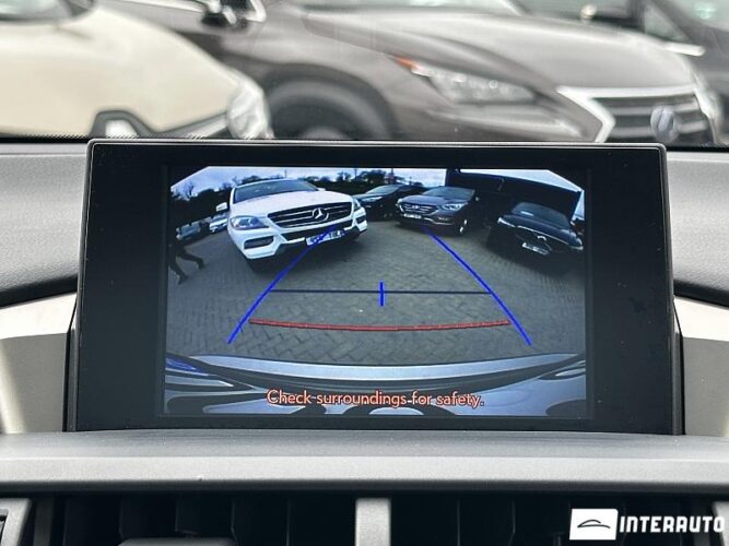 Lexus NX 300H 43 interauto-car