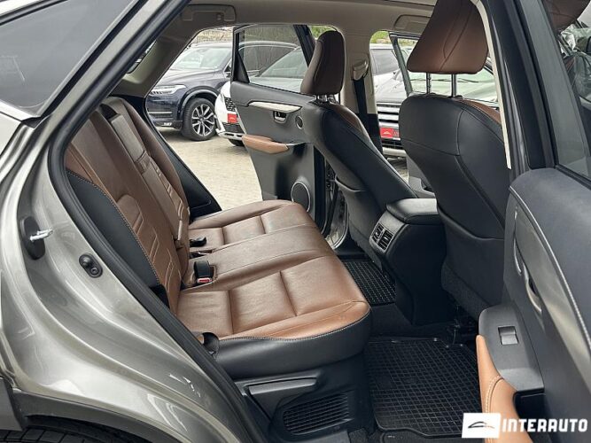 Lexus NX 300H 48 interauto-car