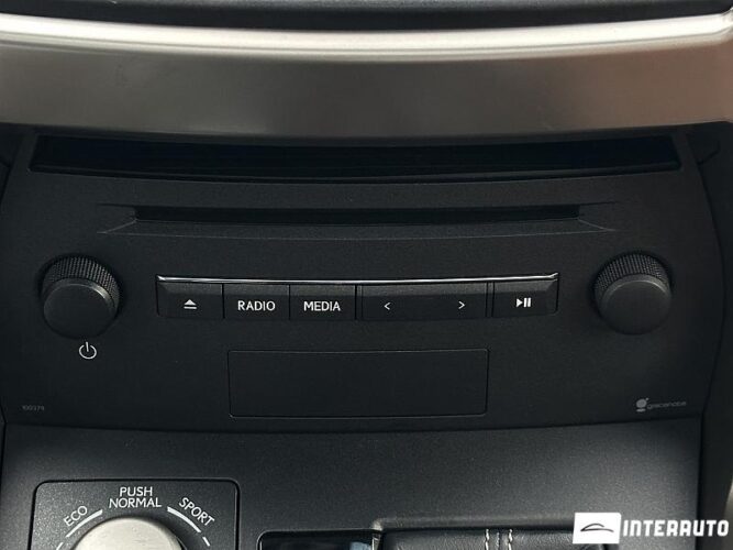 Lexus NX 300H 44 interauto-car