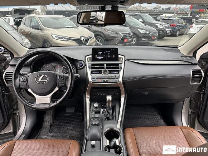Lexus NX 300H 39 interauto-car