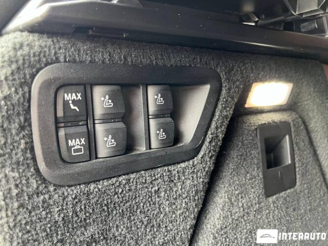 BMW X7 3.0d 63 interauto-car