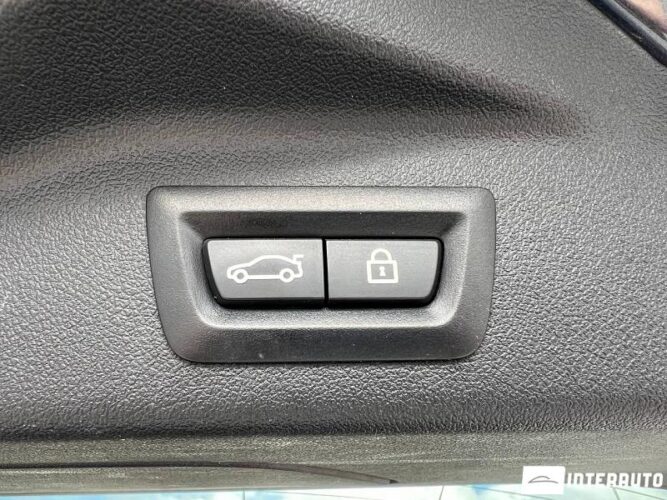 BMW X7 3.0d 64 interauto-car