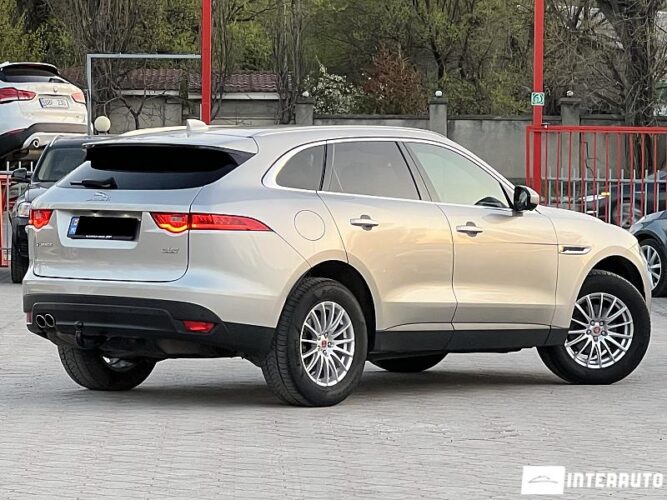 Jaguar F-Pace 41 interauto-car
