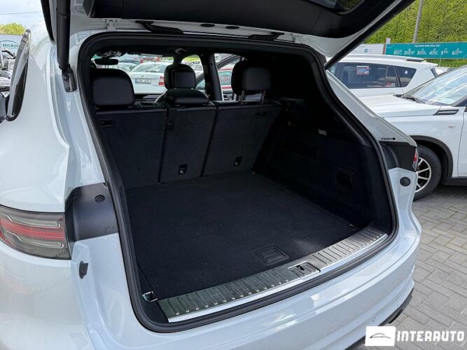 Porsche Cayenne 57 interauto-car