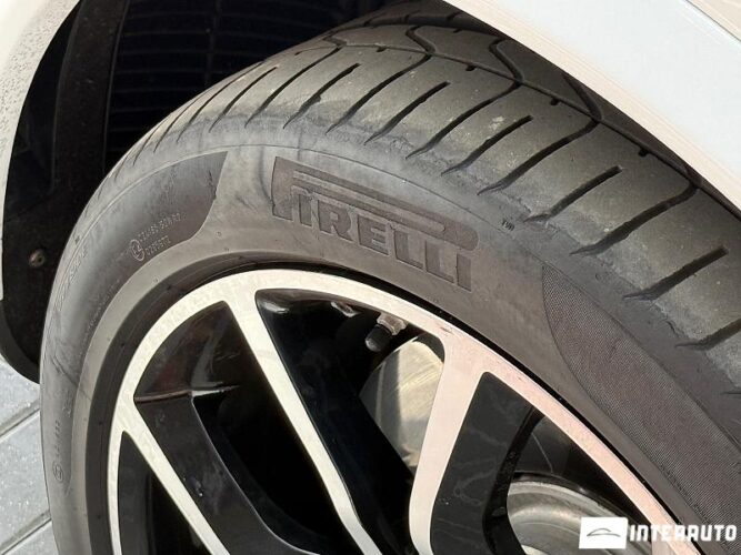 Porsche Cayenne 61 interauto-car