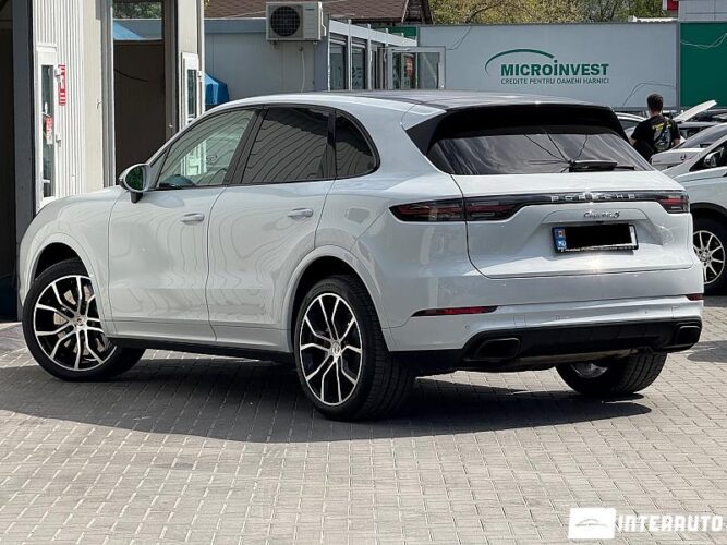Porsche Cayenne 39 interauto-car