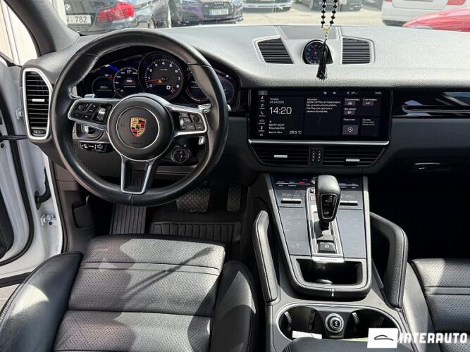 Porsche Cayenne 43 interauto-car