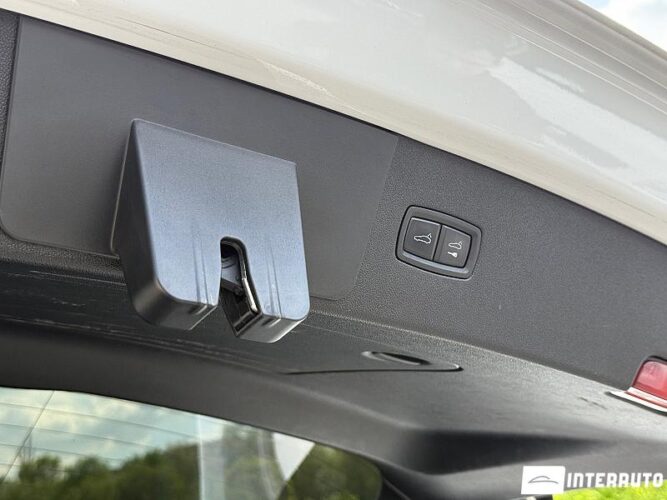 Porsche Cayenne 58 interauto-car