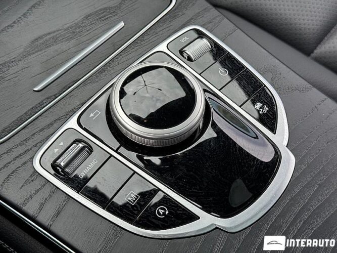 Mercedes GLC 300 46 interauto-car