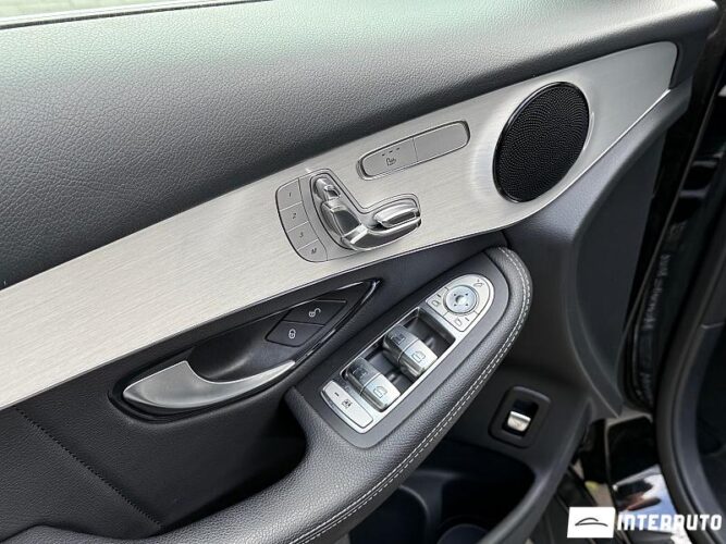 Mercedes GLC 300 50 interauto-car