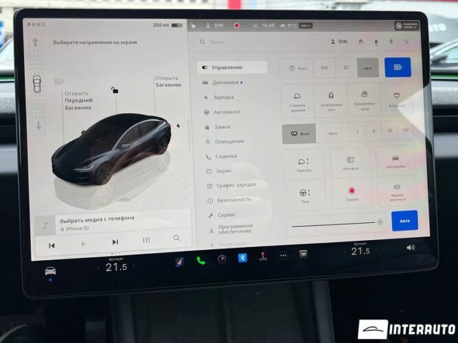 Tesla Model 3 39 interauto-car