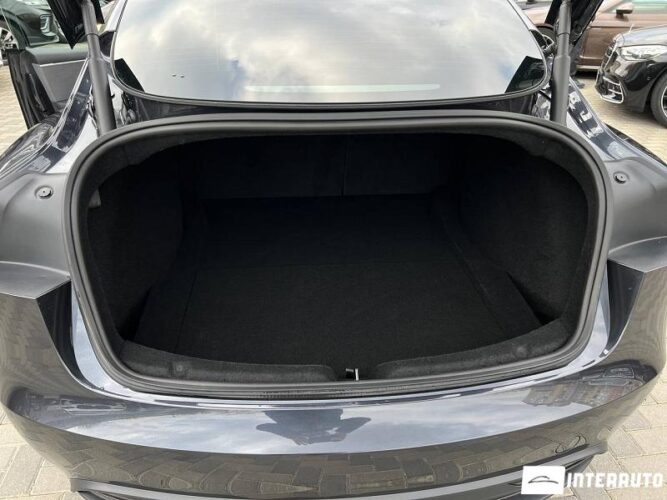 Tesla Model 3 45 interauto-car