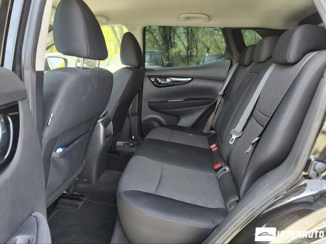Nissan Qashqai 35 interauto-car