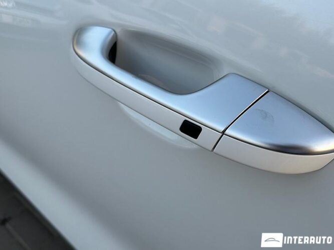 Kia Sportage 38 interauto-car