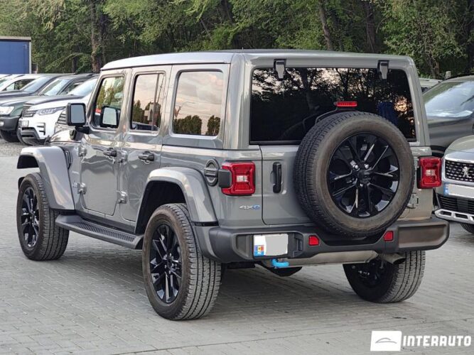 Jeep Wrangler 34 interauto-car