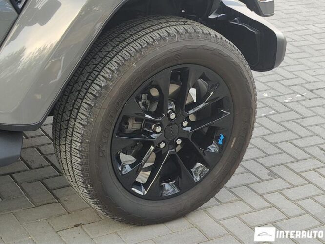 Jeep Wrangler 49 interauto-car