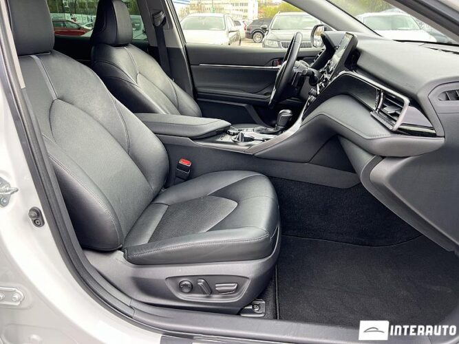 Toyota Camry 52 interauto-car