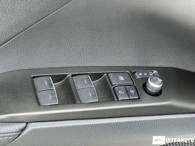 Toyota Camry 41 interauto-car