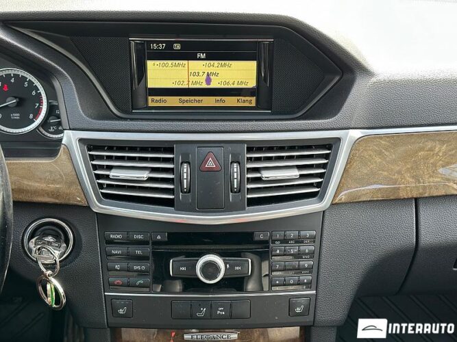 Mercedes E 200 38 interauto-car