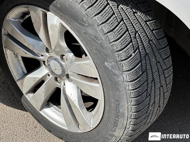 Mercedes E 200 45 interauto-car