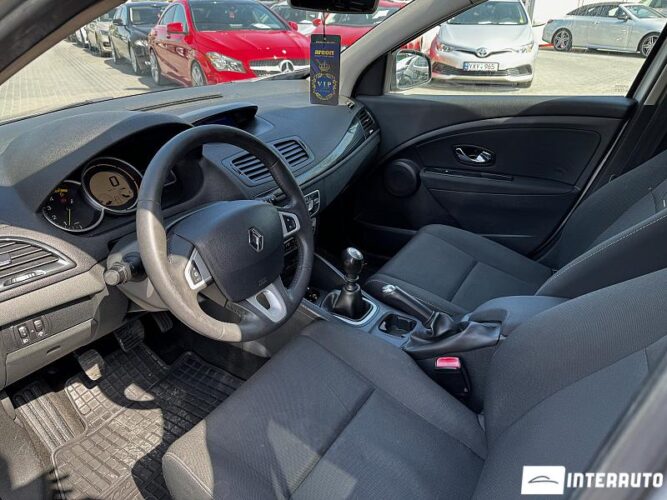 Renault Megane 33 interauto-car