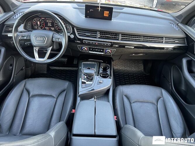 Audi Q7 44 interauto-car