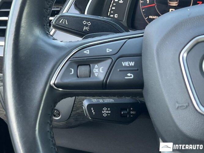 Audi Q7 46 interauto-car